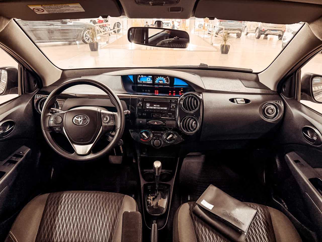 ETIOS 1.5 XS FLEX AUT.