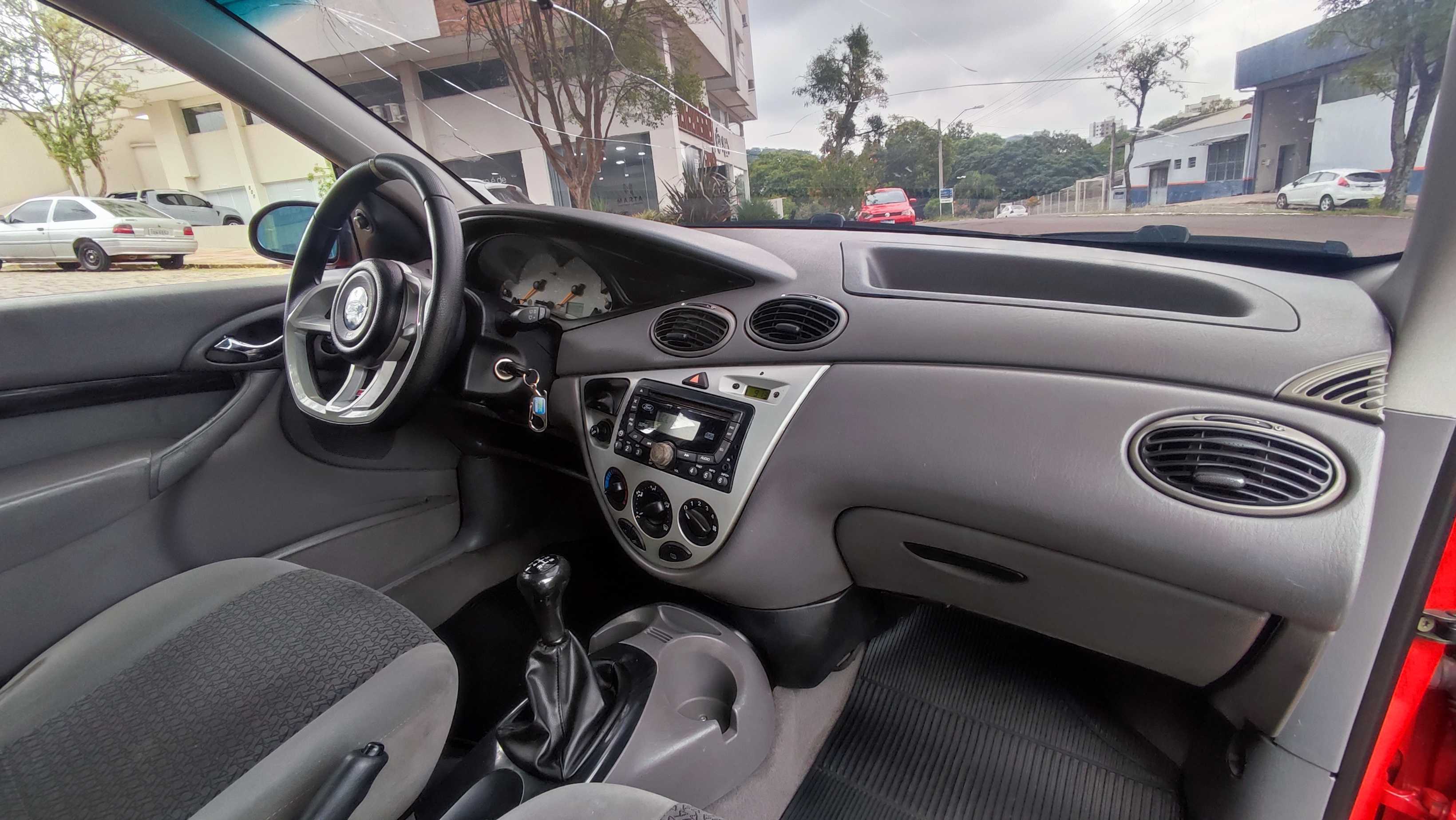 FOCUS 1.8 GLX MANUAL