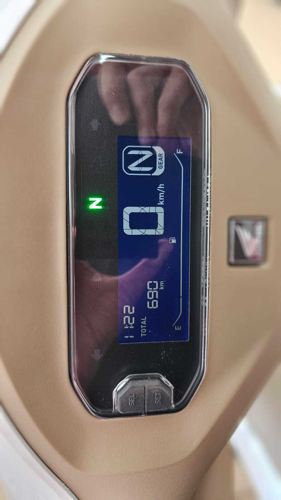 BIZ 125 ÚNICA DONA 621 KM