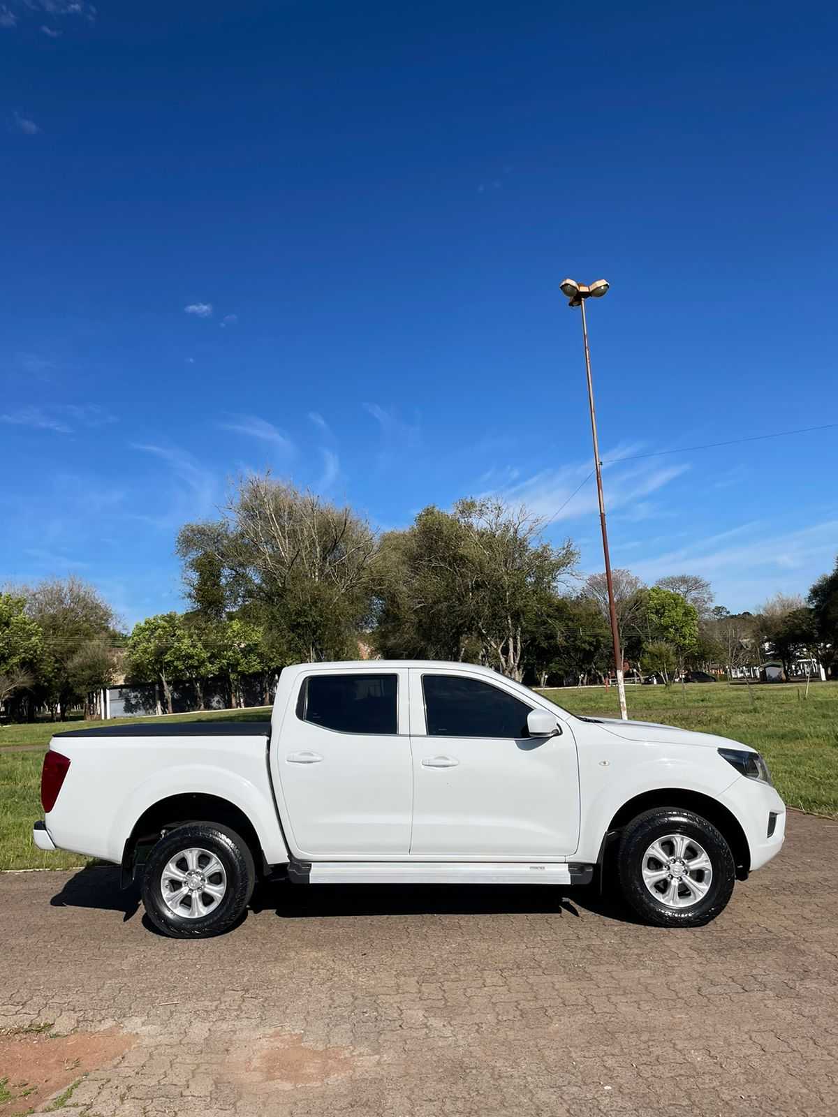 FRONTIER S 2.3  4X4 CD