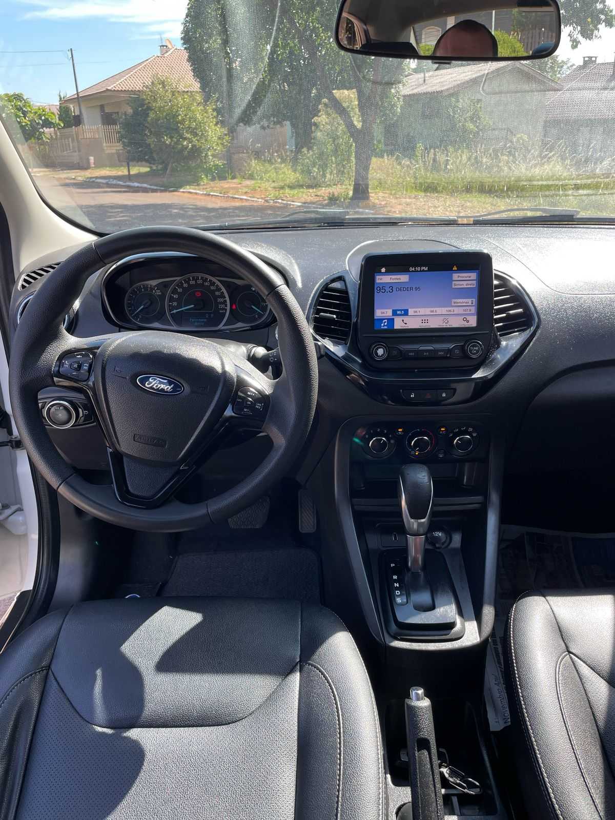 KA 1.5 SEDAN TITANIUM AUT