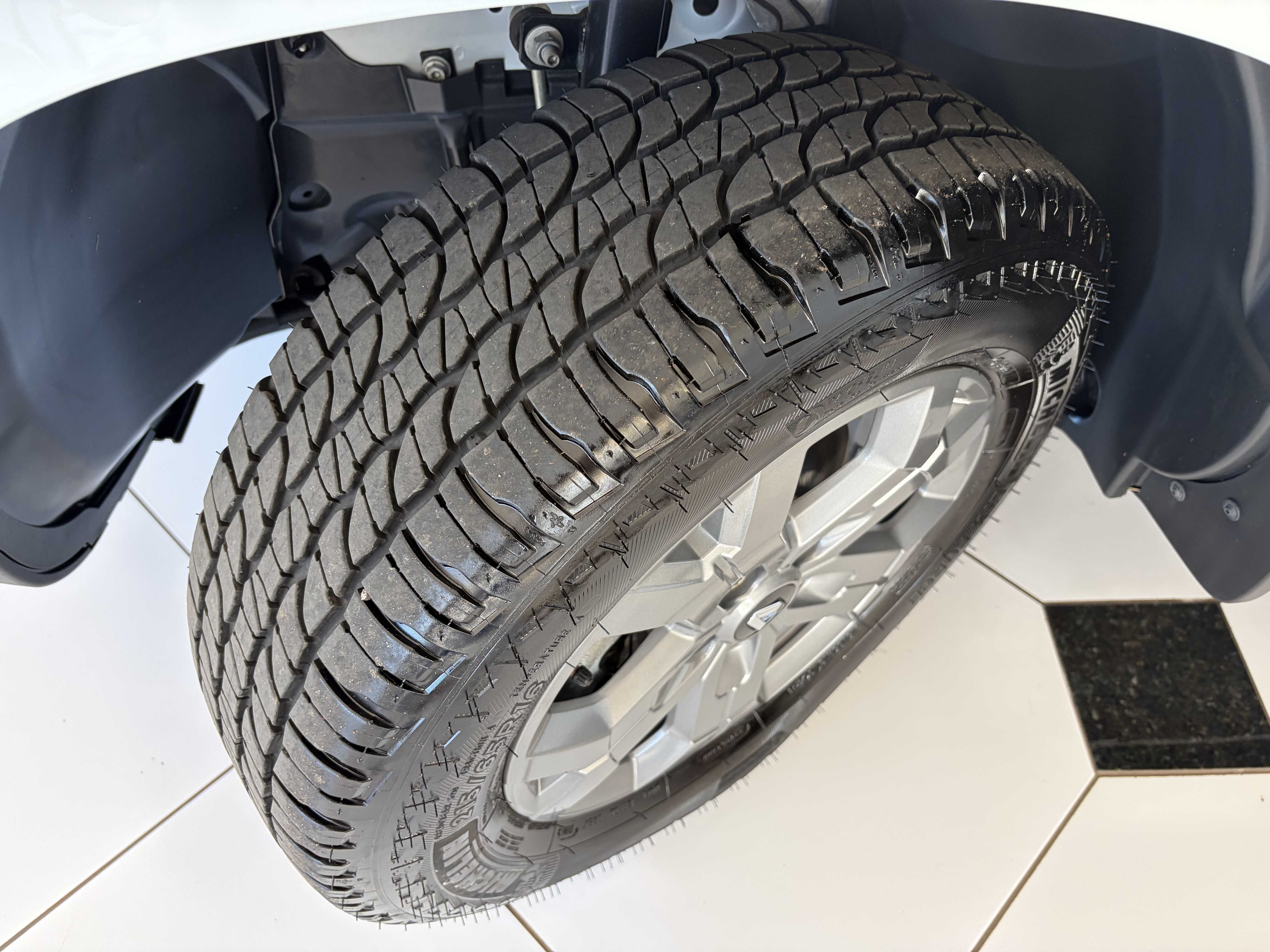 OROCH INTENSE 1.6 MEC. 6.000KM
