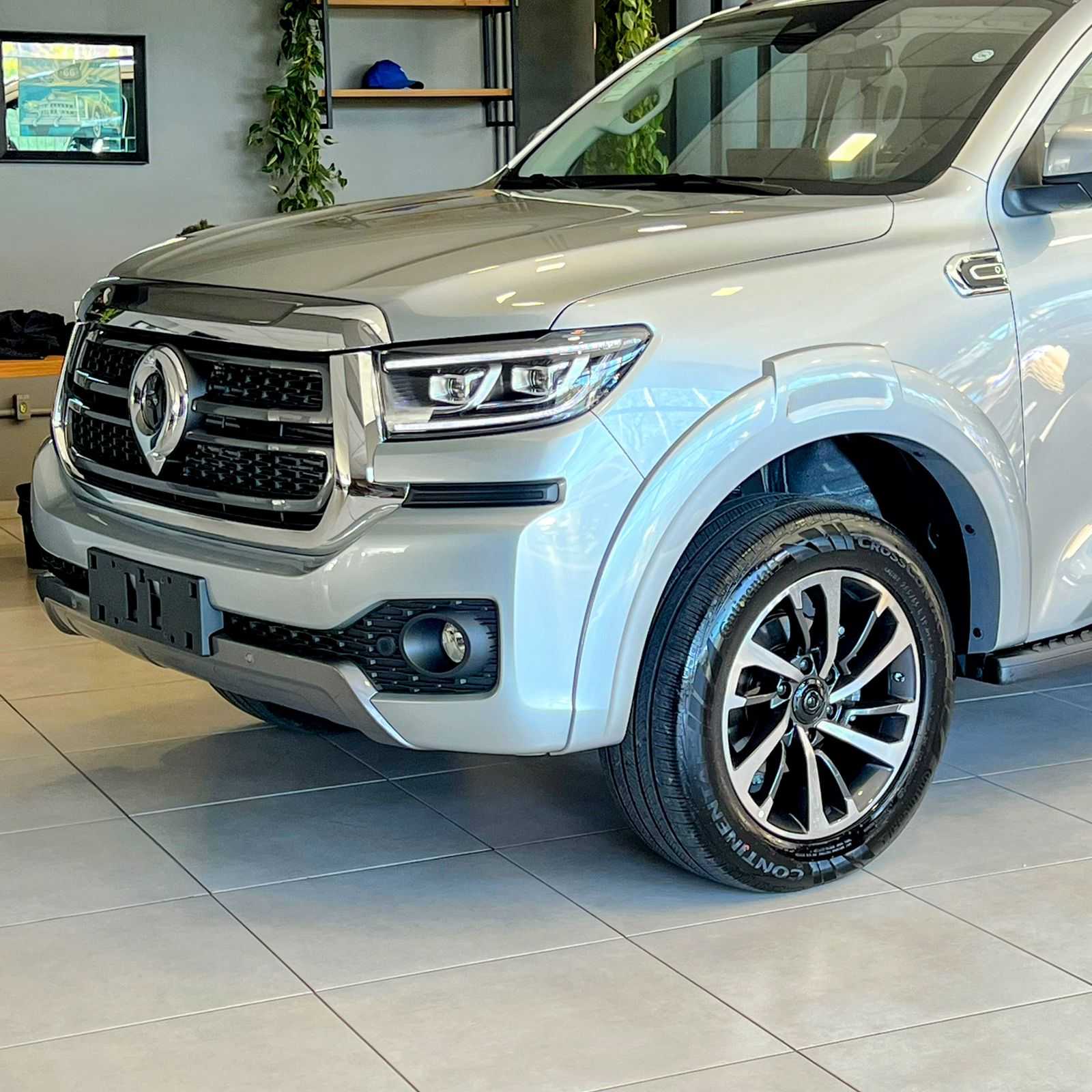 POER P30 EXCLUSIVE 2.4 TDI 4X4