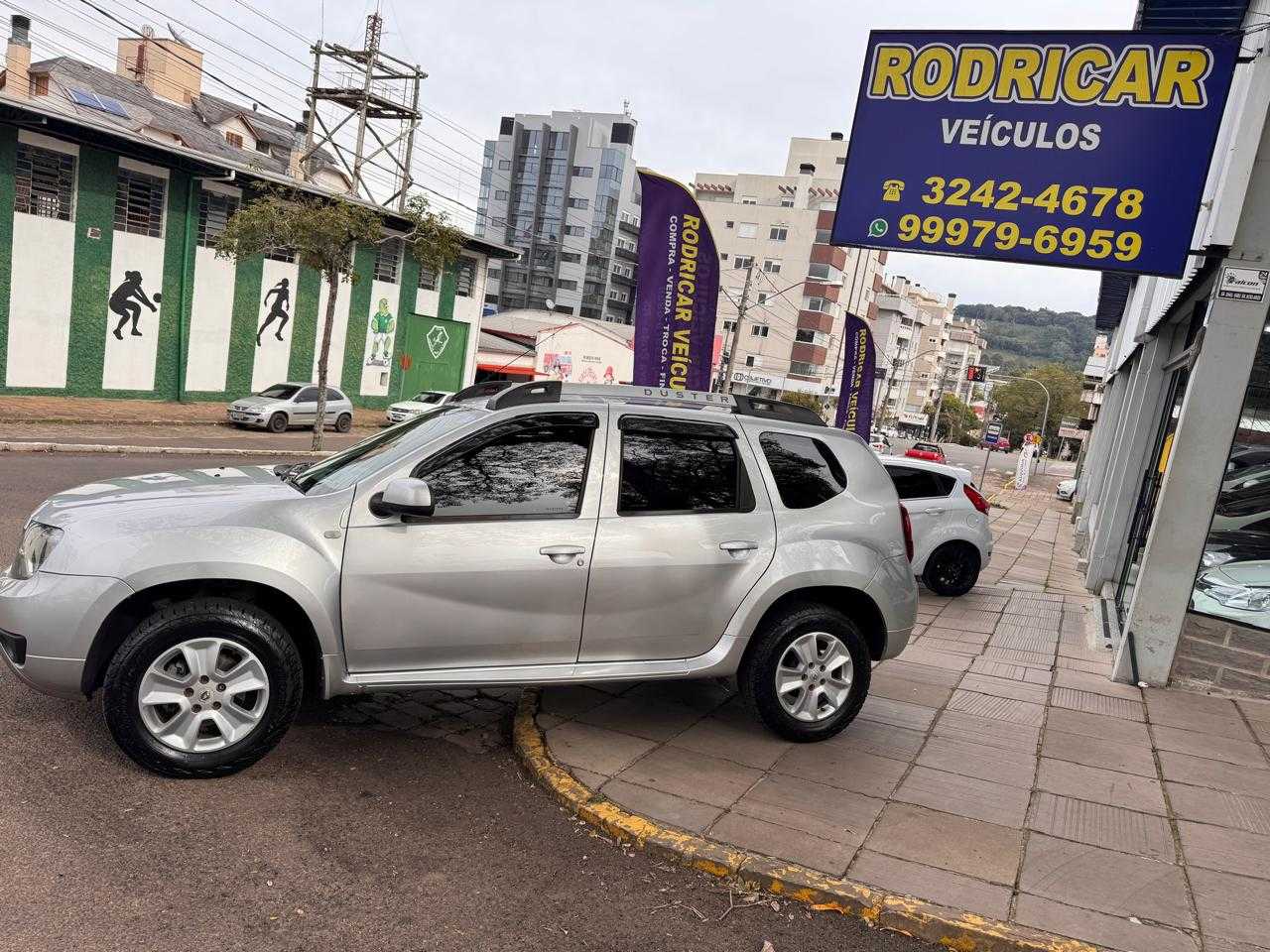 DUSTER 2.0 AUTOMATIC. FLEX 4X2