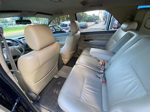 HILUX SW4 SRV 3.0 4X4 AUT