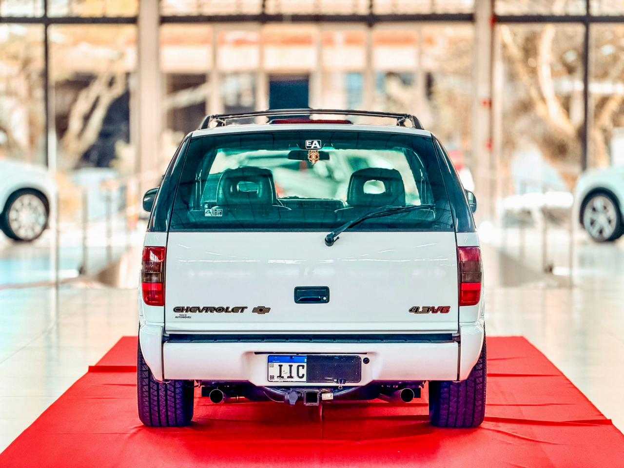 BLAZER 4.3 DXL EXECUTIVE V6 MT