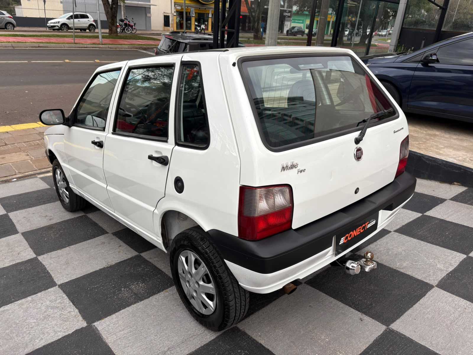 UNO 1.0 COMPLETO
