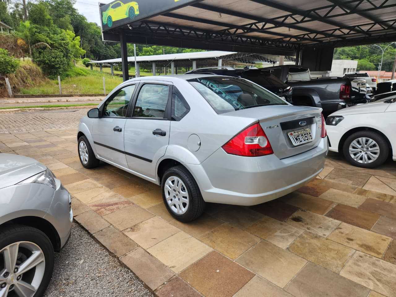FIESTA SEDAN 1.6