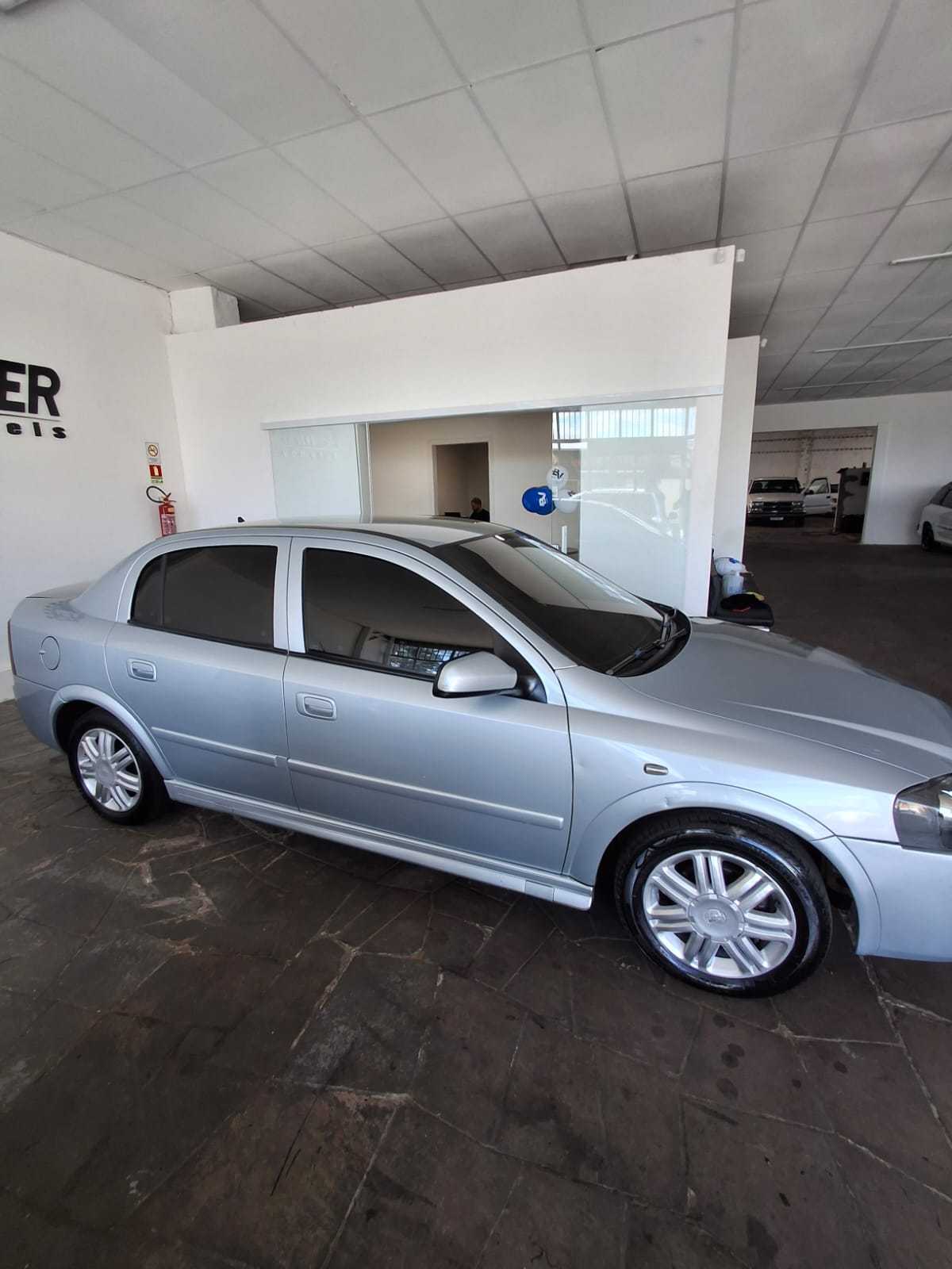 ASTRA SEDAN GL 1.8