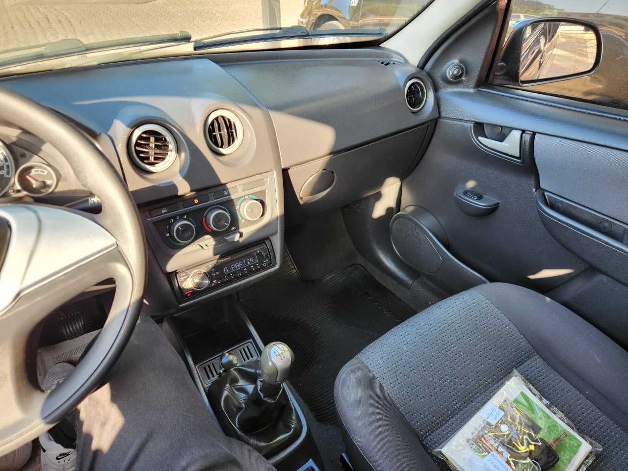 CELTA LT 1.0 COMPLETO