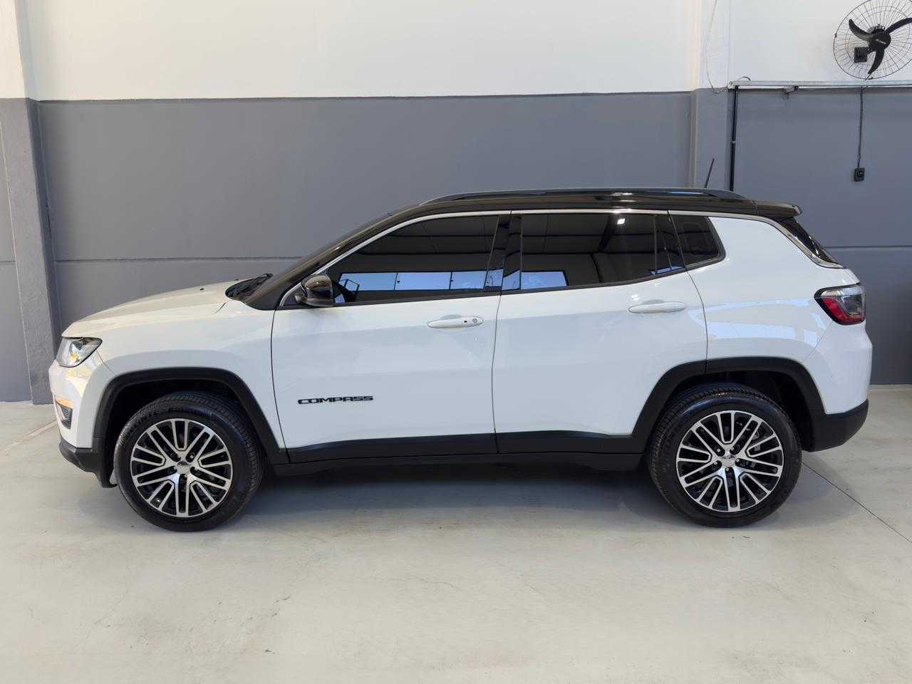 COMPASS LONGITUDE 2.0 AT