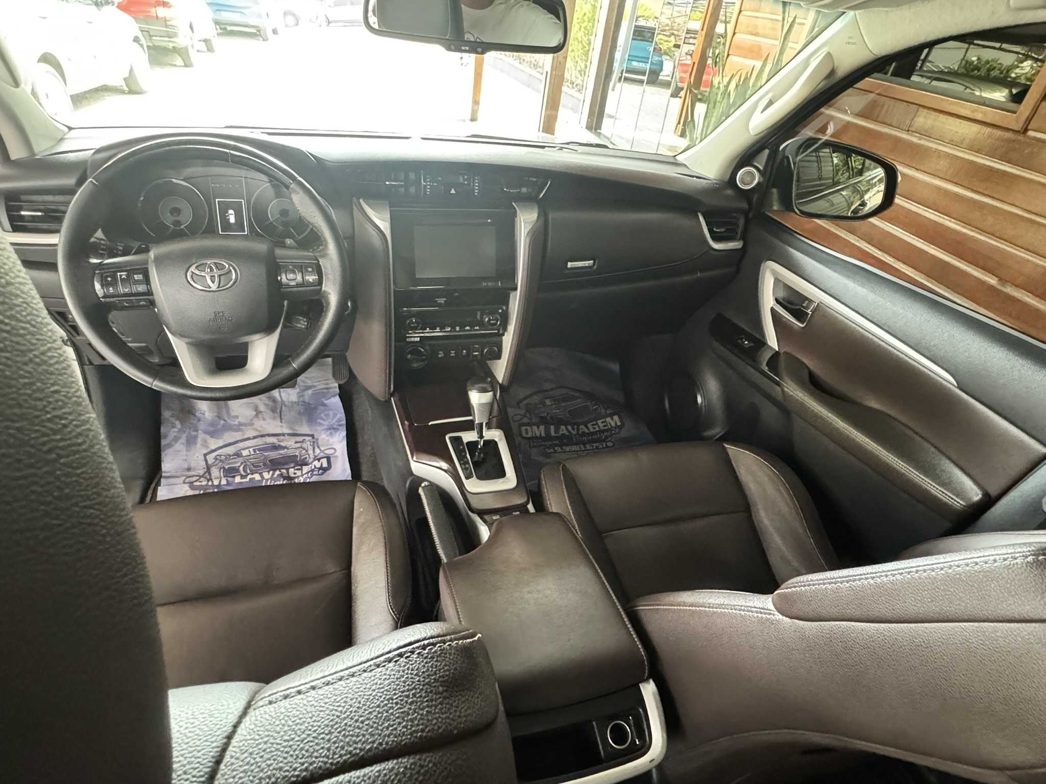 HILUX SRX  SW4