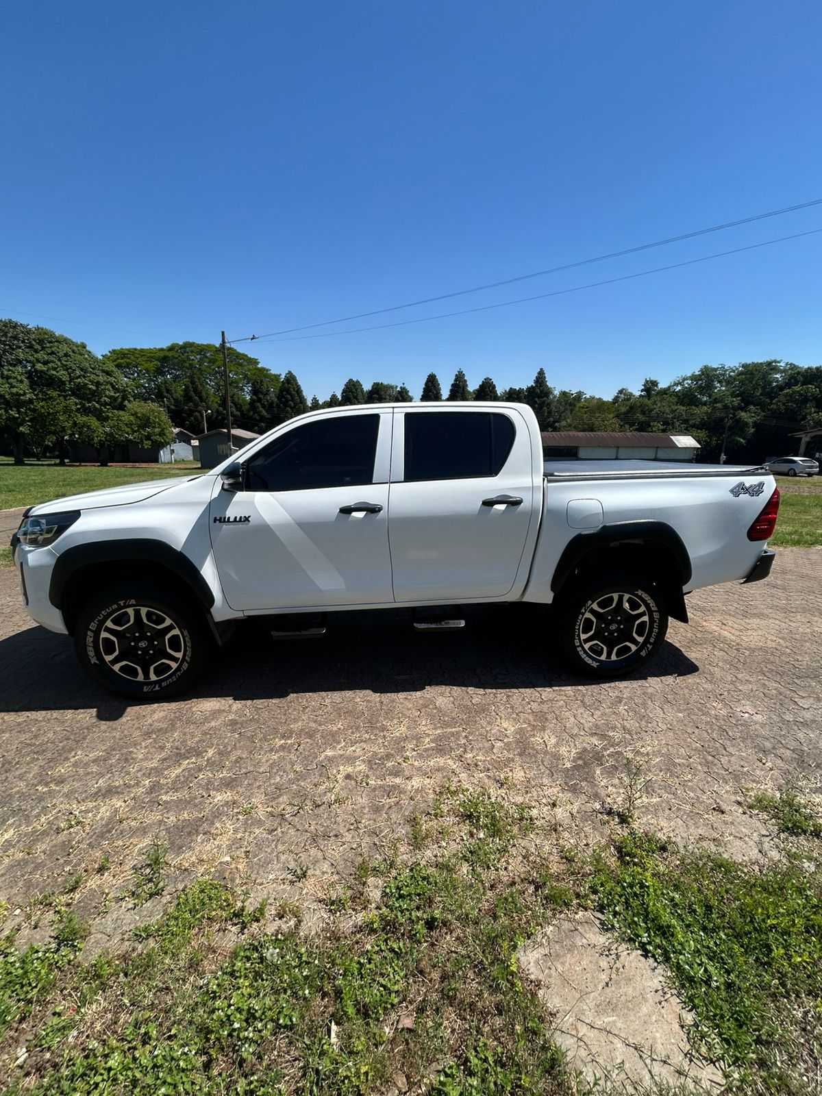 HILUX CD 4X4 2.8 MEC.