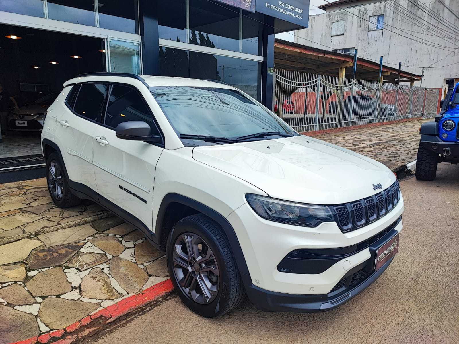 COMPASS LONGITUDE T270