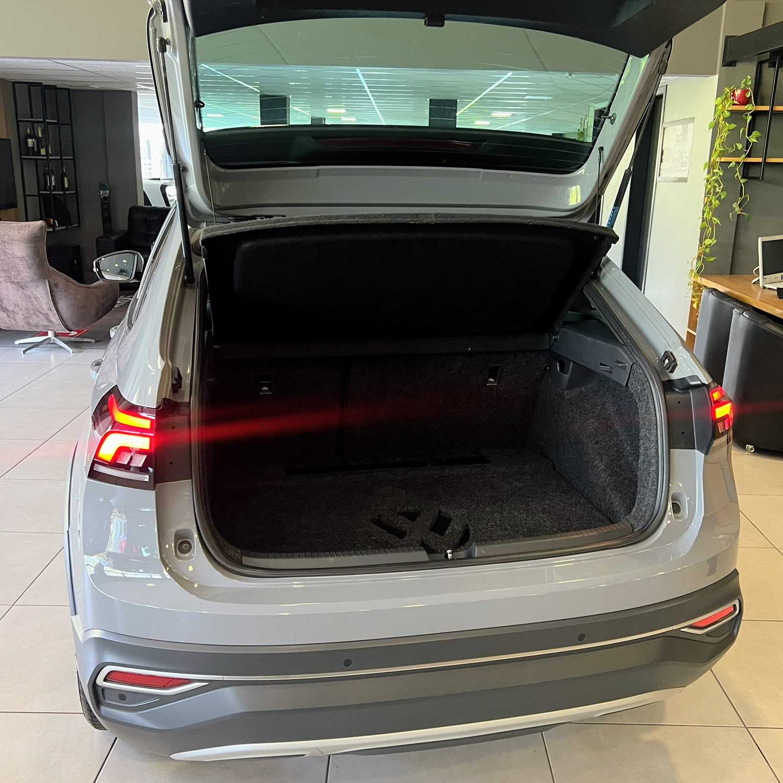 NIVUS HIGHLINE 200TSI AUT