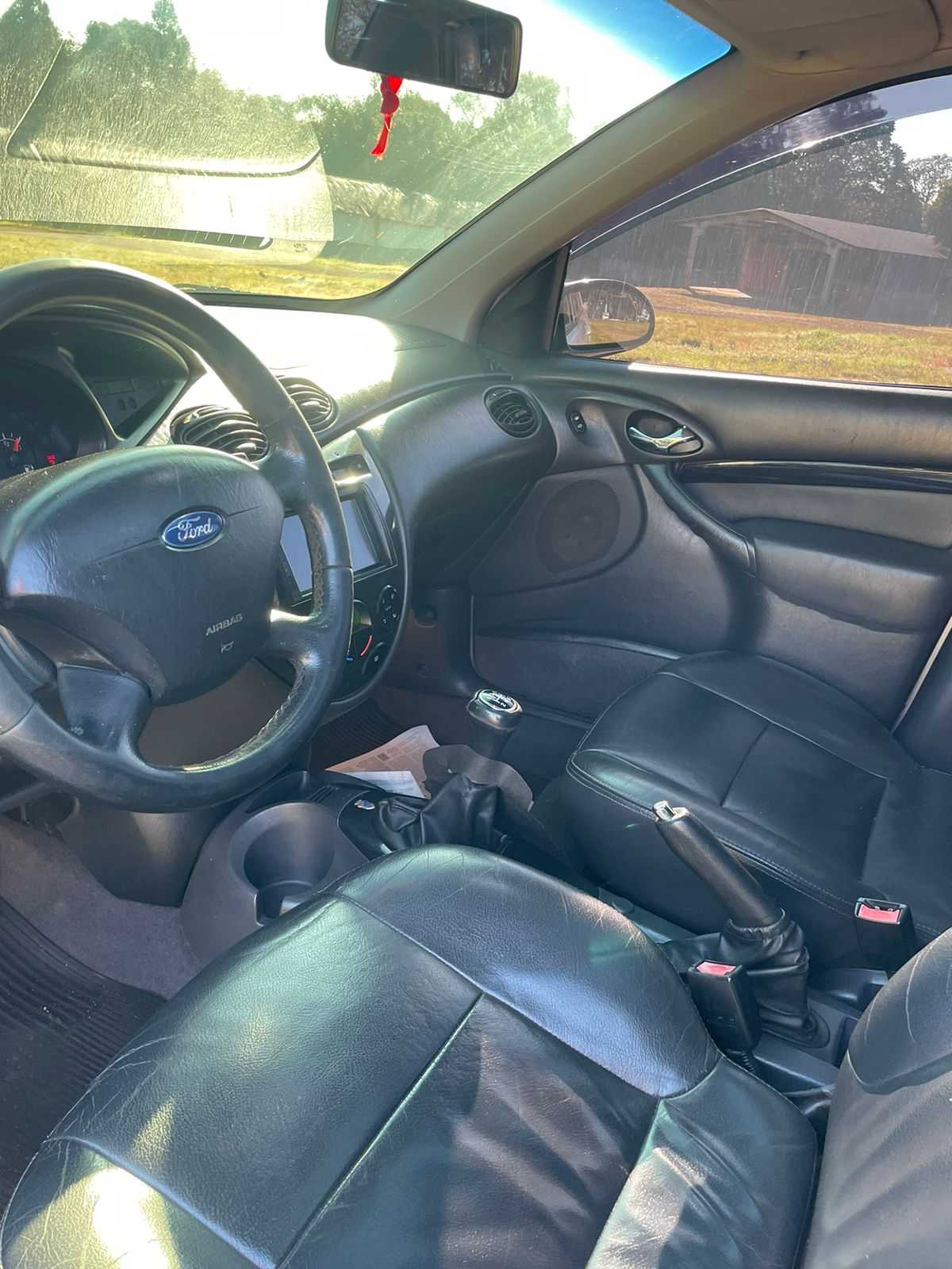 FOCUS GHIA SEDAN 2.0