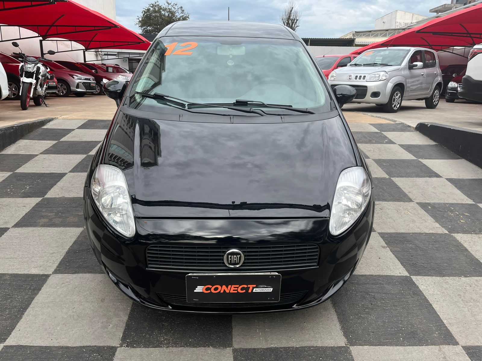 PUNTO 1.4 ATTRACTIVE COMPLETO