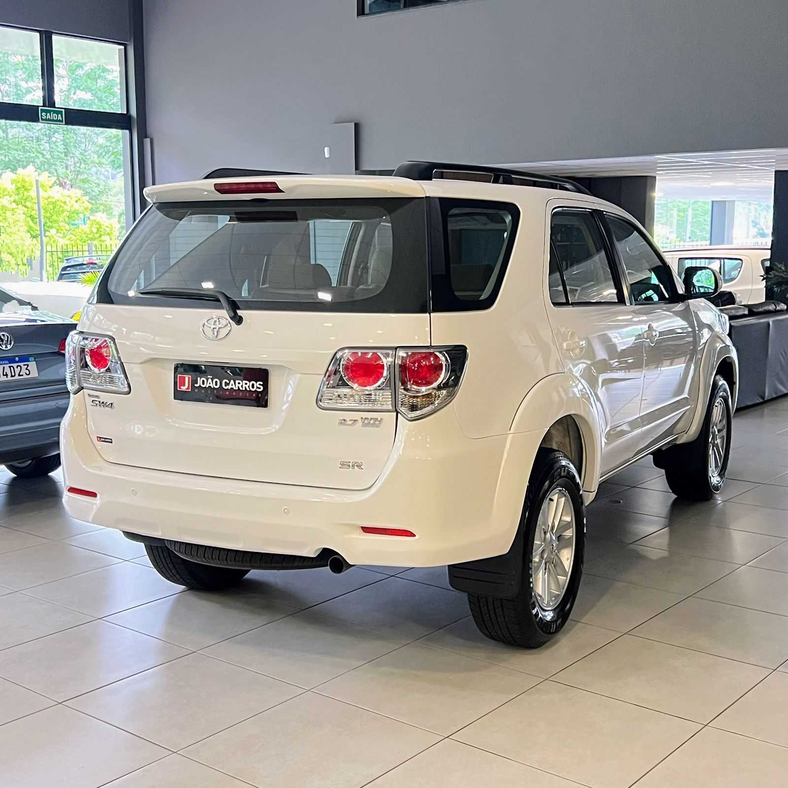 HILUX SW4 SR 2.7 FLEX 4X2 AUT