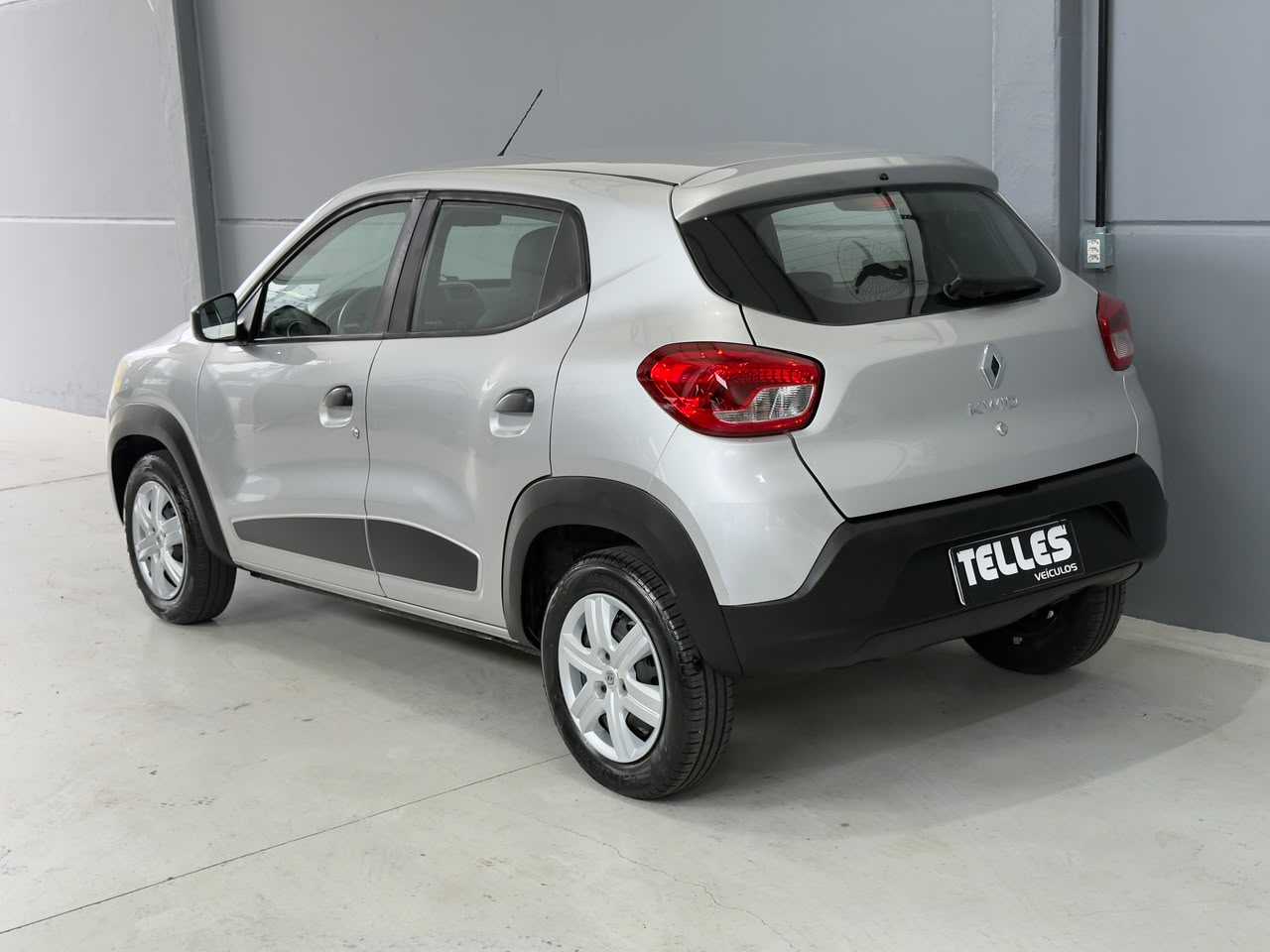 KWID ZEN 1.0 / COMPLETO