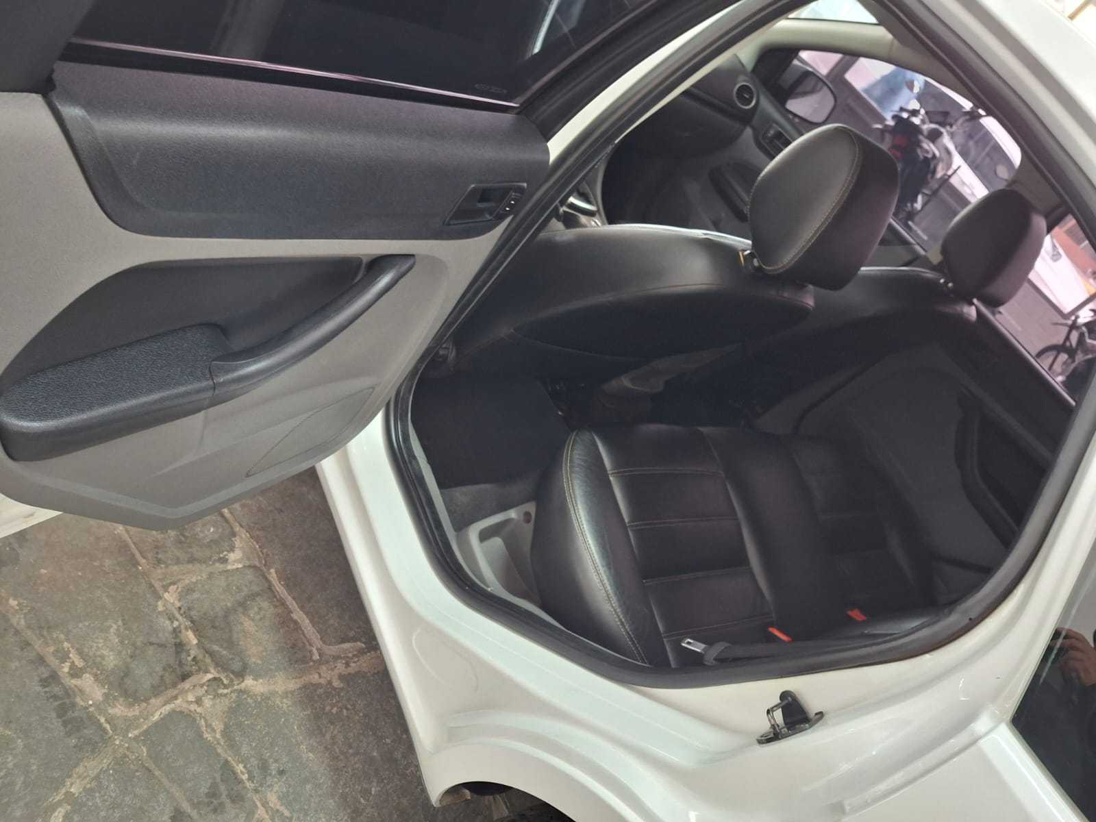 FOCUS SEDAN 2.0 AUT.