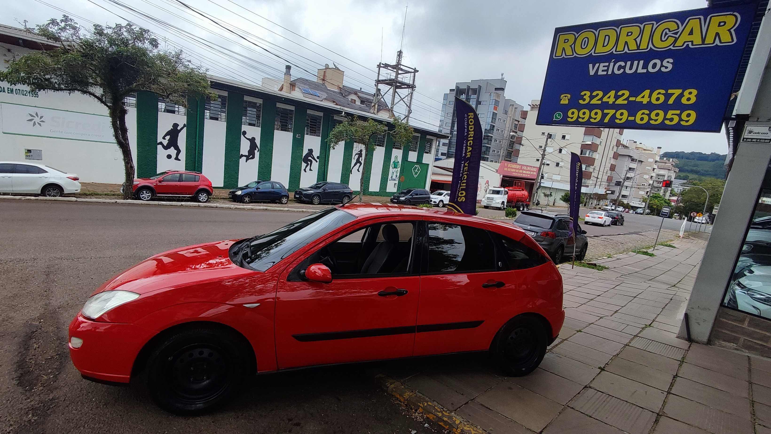 FOCUS 1.8 GLX MANUAL