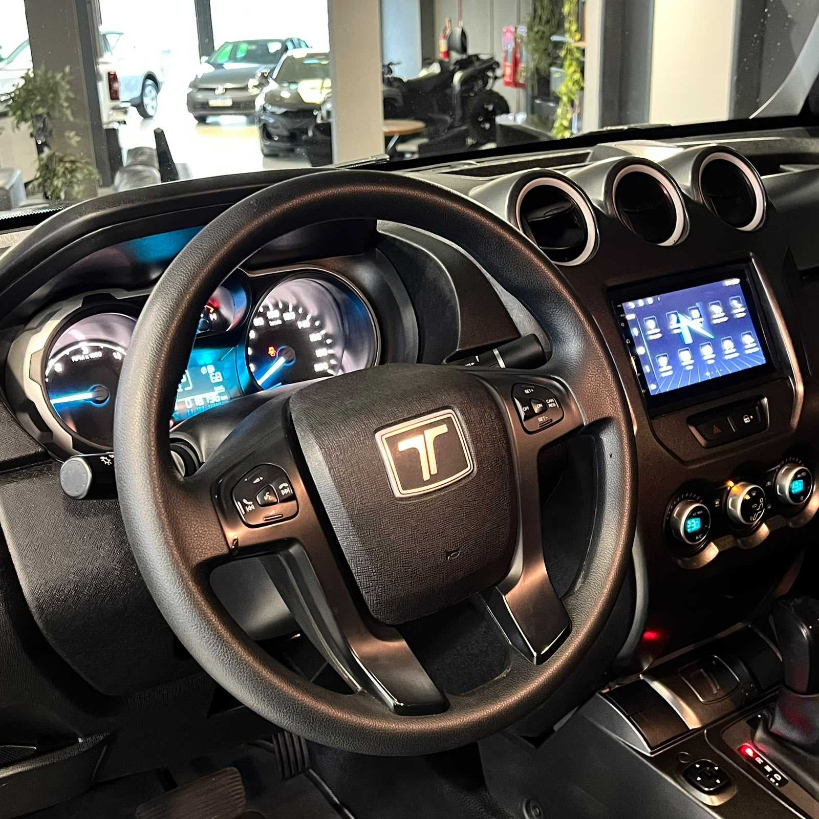 T4 XLT CONNECT 3.2 4X4 AUT