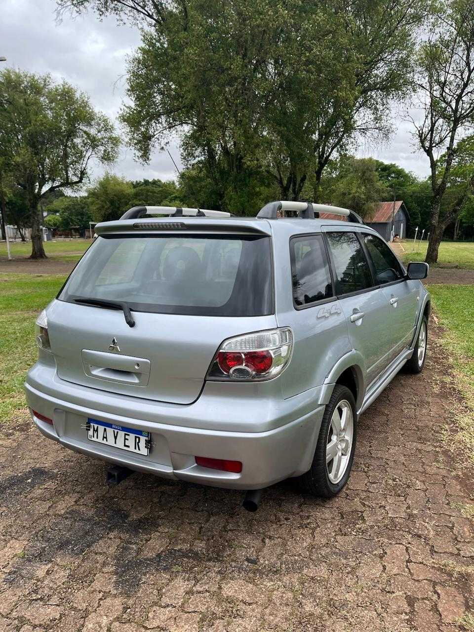 AIRTREK 2.4 4X4 AUT.