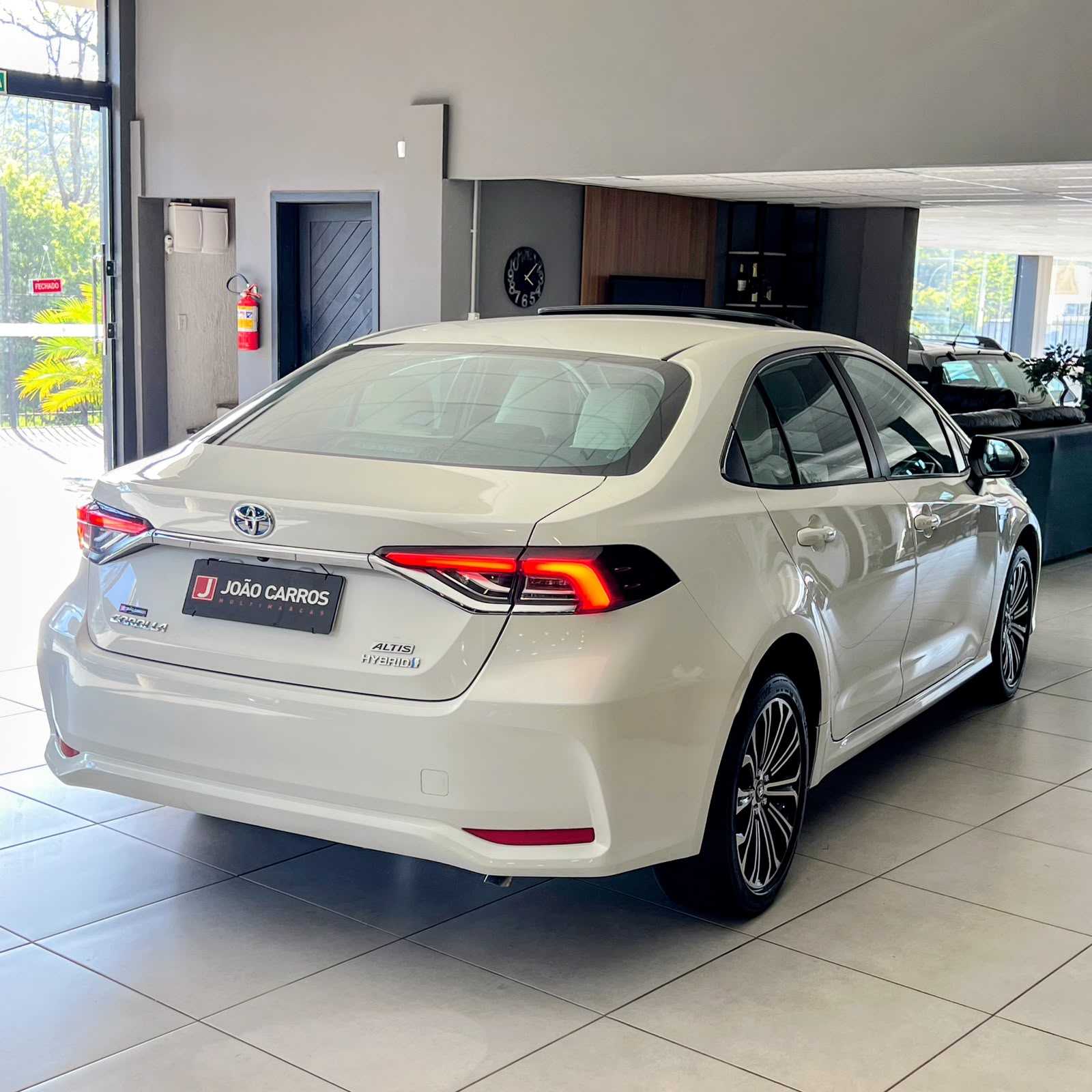 COROLLA ALTIS PREMIUM HYBRID