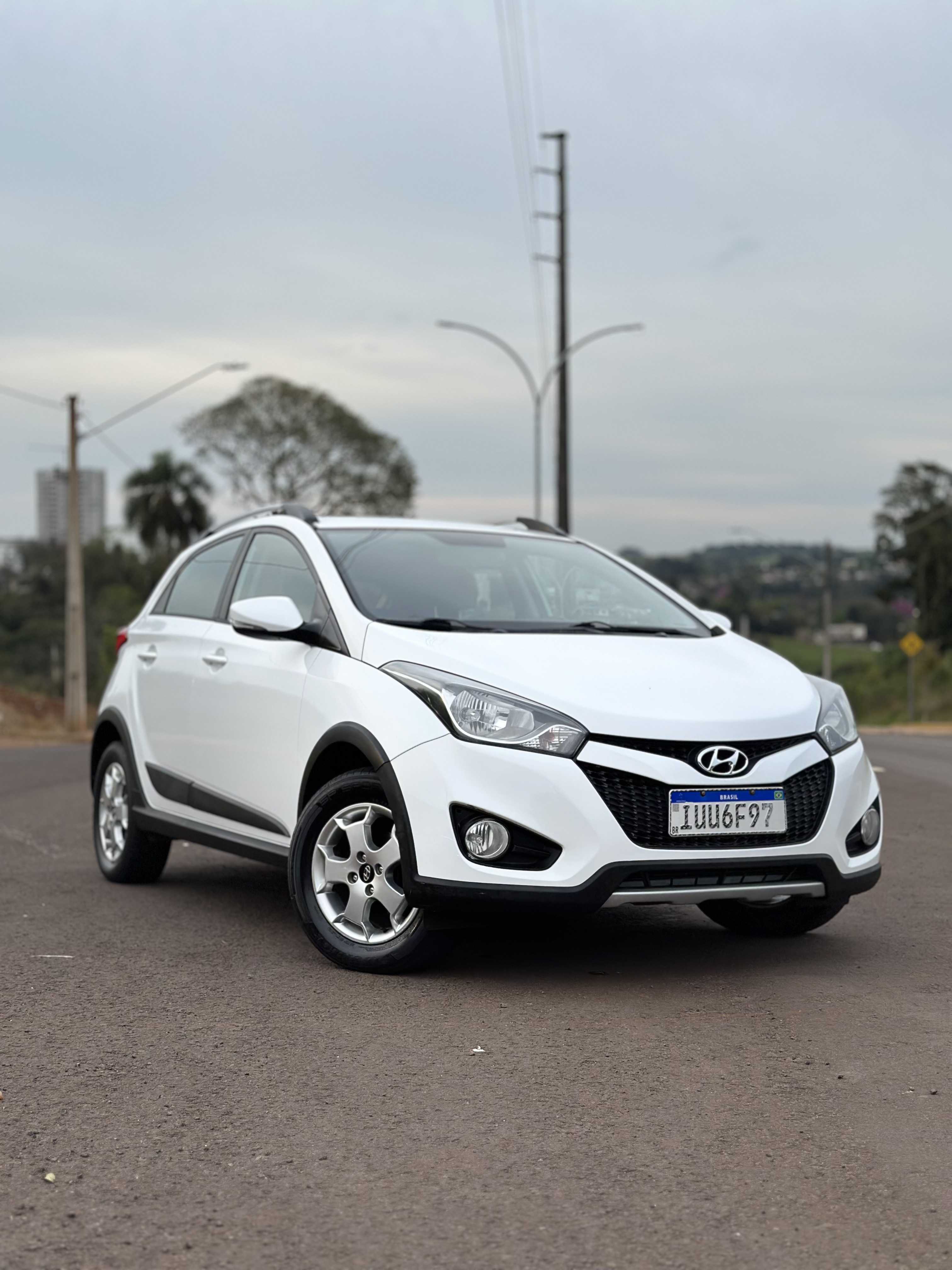 HYUNDAI HB20X 1.6 FLEX AUT.