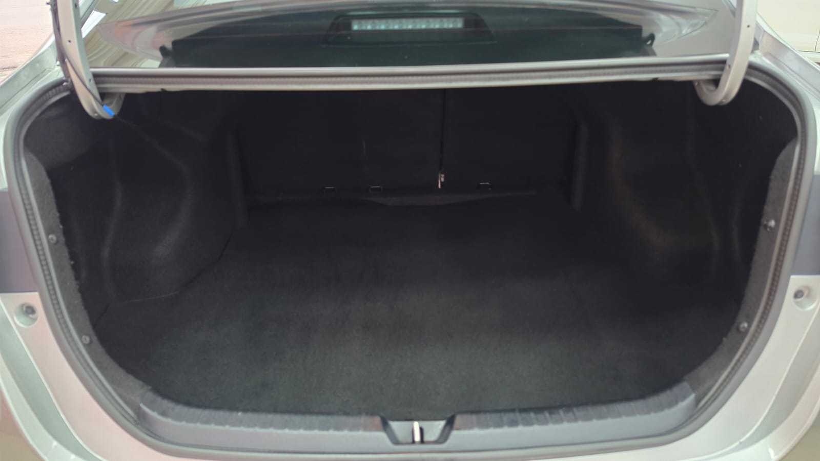 TOYOTA YARIS SEDAN XS 1.5 AUTO