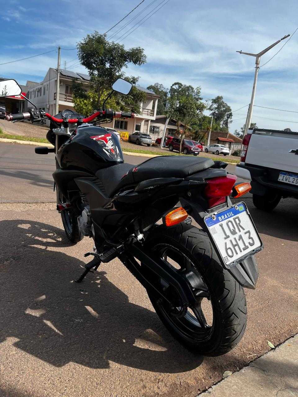 CB 300 R
