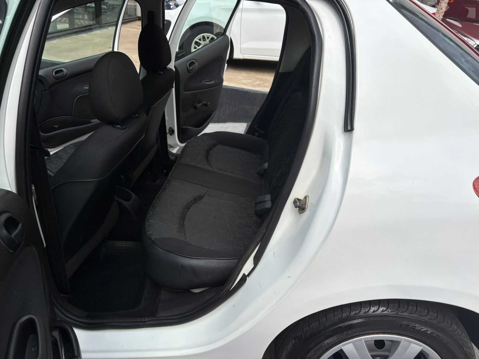 206 PRESENCE 1.4 COMPLETO