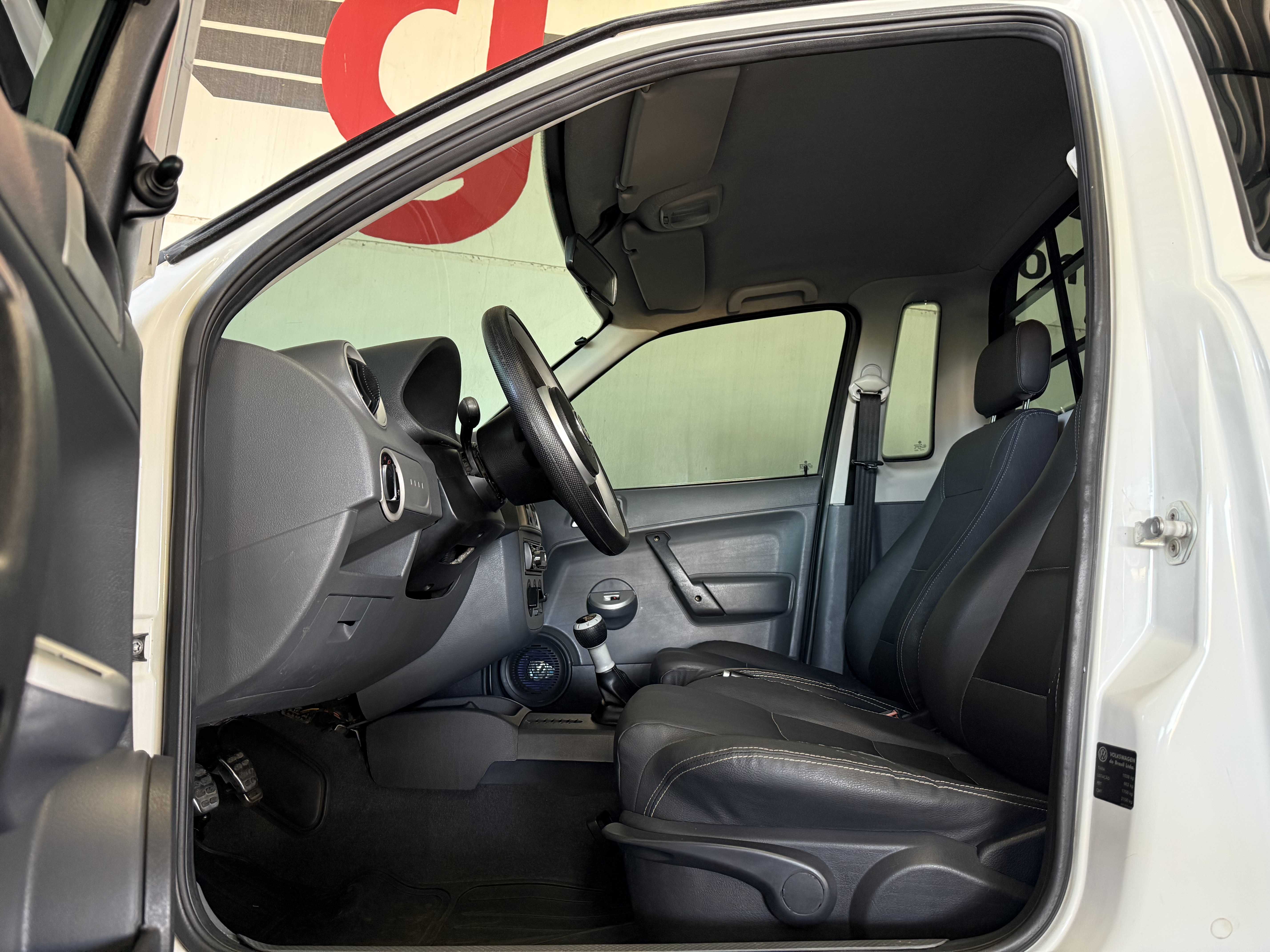 SAVEIRO 1.6 SURF COMPLETA