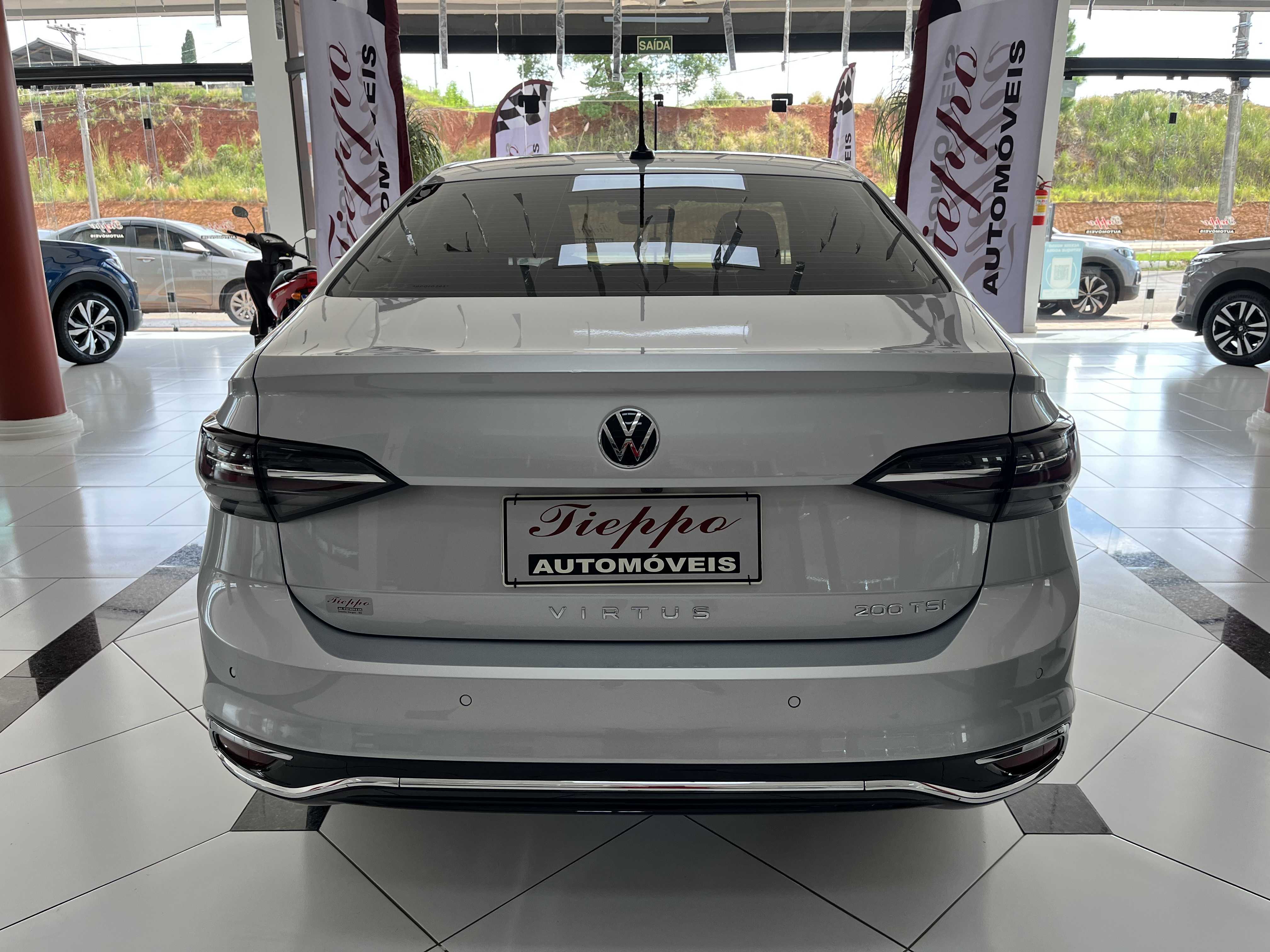 VIRTUS HIGHLINE 1.0 200 TSI AT