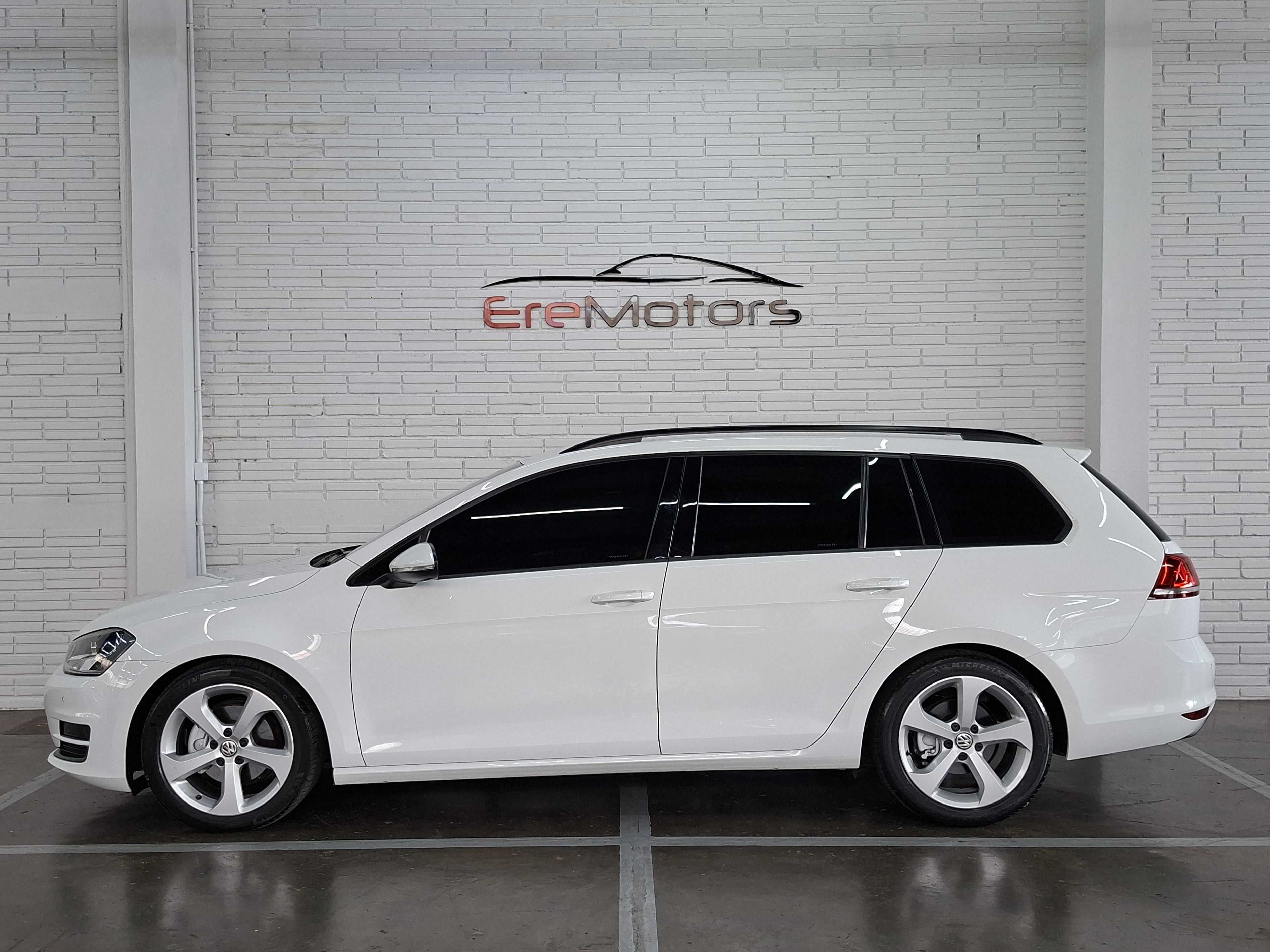 <br />
<b>Warning</b>:  Undefined variable $veiculo_title_img in <b>/home/negociecarros/www/novo/veiculos_revenda.php</b> on line <b>182</b><br />
