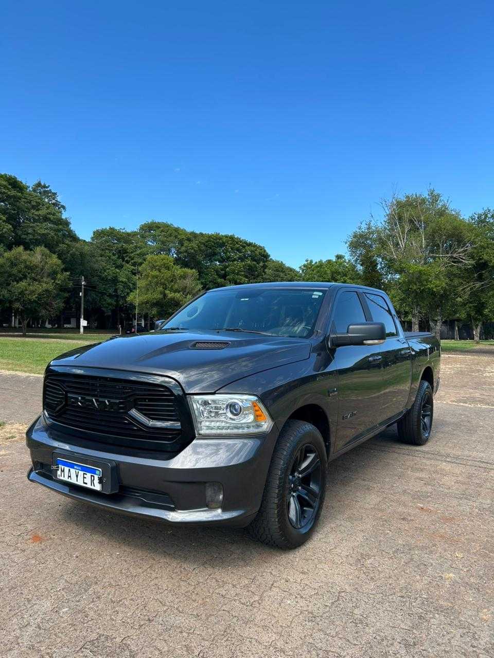 RAM CLASSIC LARAMIE 5.7 V8 - 2022
