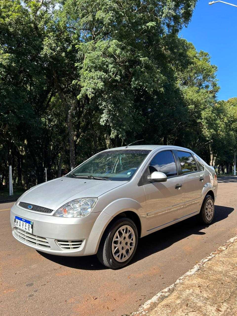 FIESTA SEDAN SC - 2005